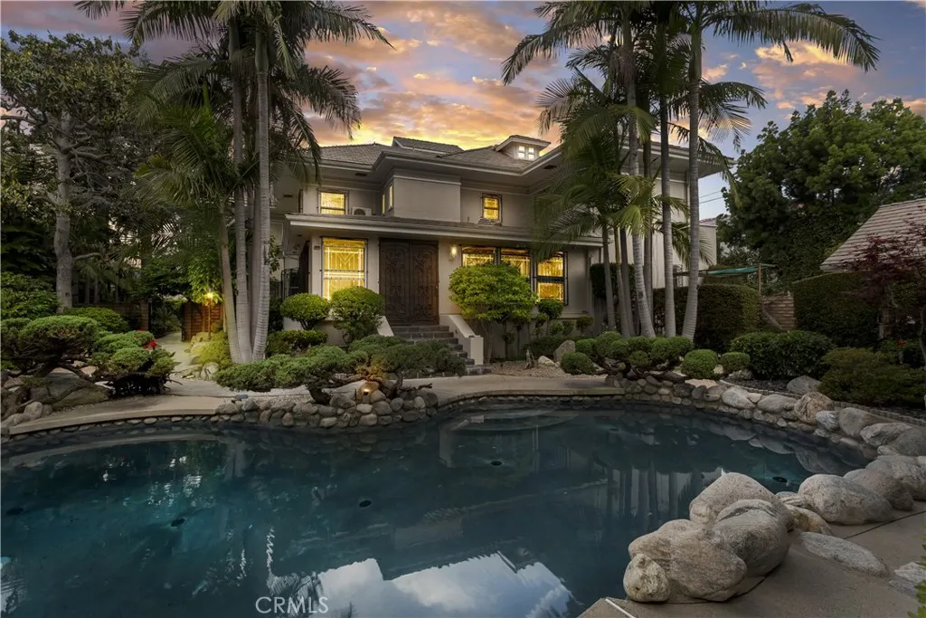 434 S Irving Boulevard, Los Angeles, California 90020 home-pic-4